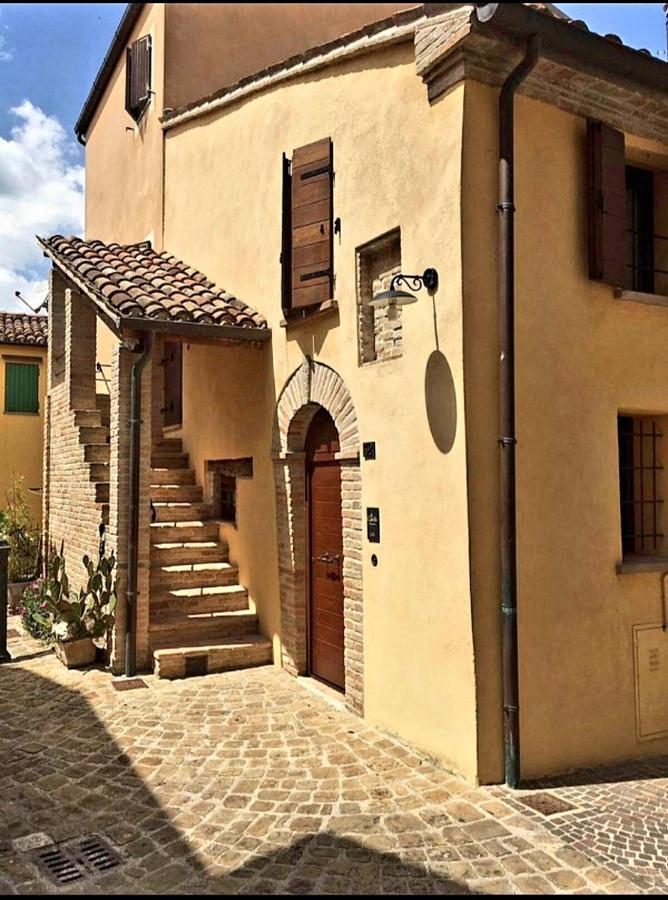 טבוליה "Affittacamere Al Castello" מראה חיצוני תמונה